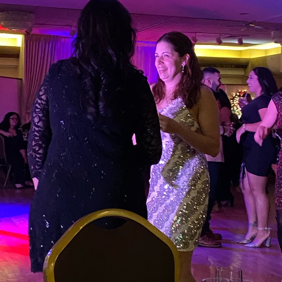 Most sparkly dress very gently used - Picture 9 of 9